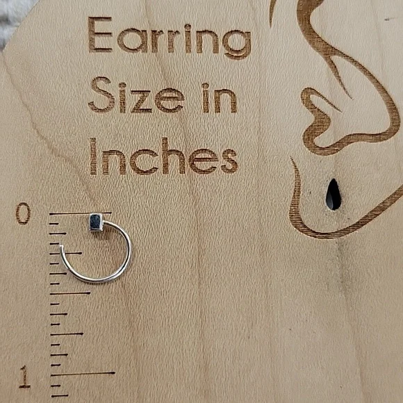 🔥LAST PAIR🔥 Tiny Wraparound Huggies - Picture 5 of 6